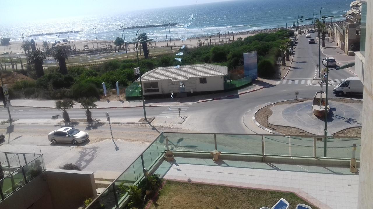 Ashkelon A Front Of The Sea Apartment Exterior photo